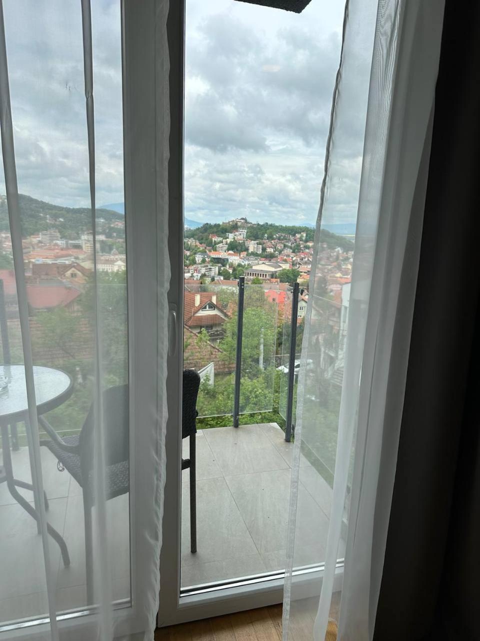 5 Star Residence Braşov Eksteriør billede