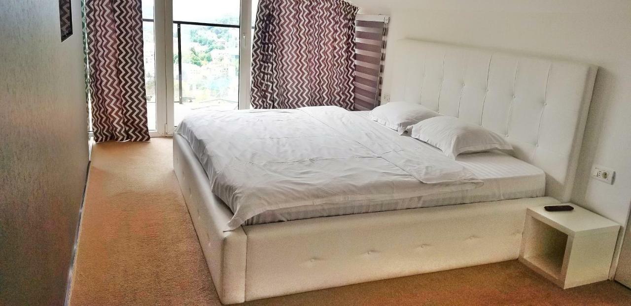 5 Star Residence Braşov Eksteriør billede